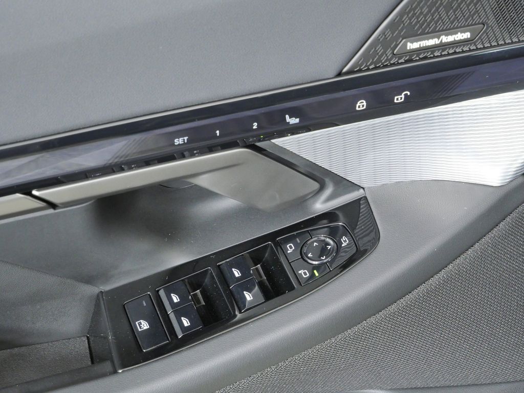 Thumbnail: 2026 BMW 5 Series - 39