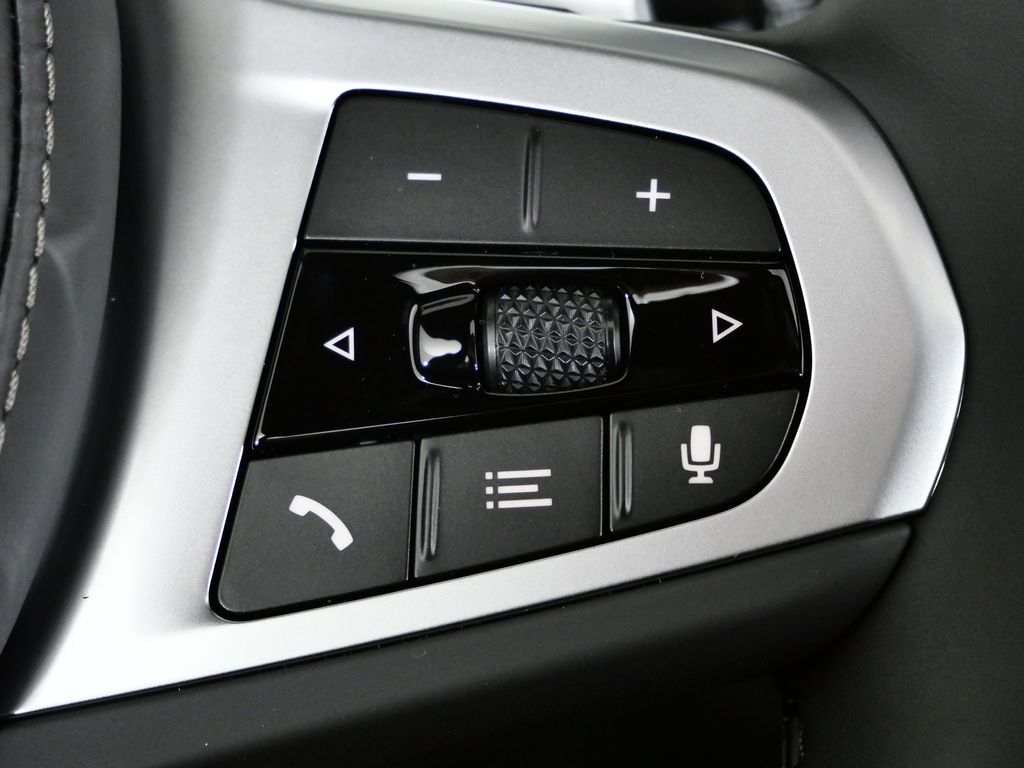 Thumbnail: 2026 BMW X5 - 42