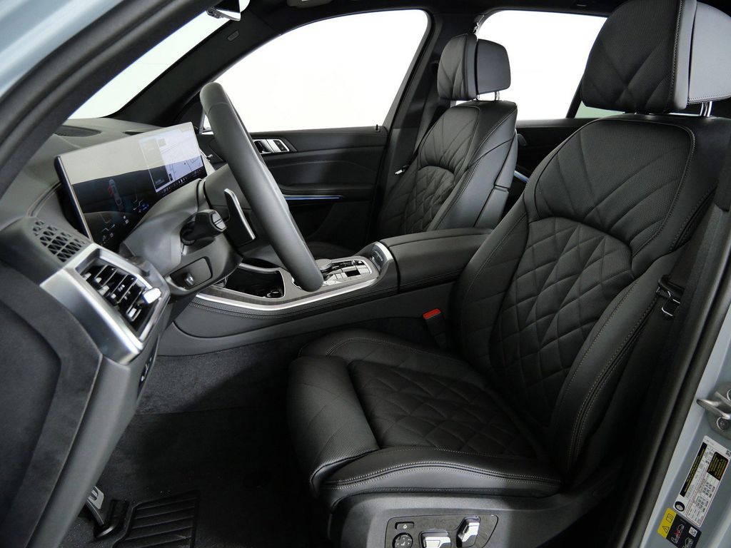 Thumbnail: 2026 BMW X5 - 36