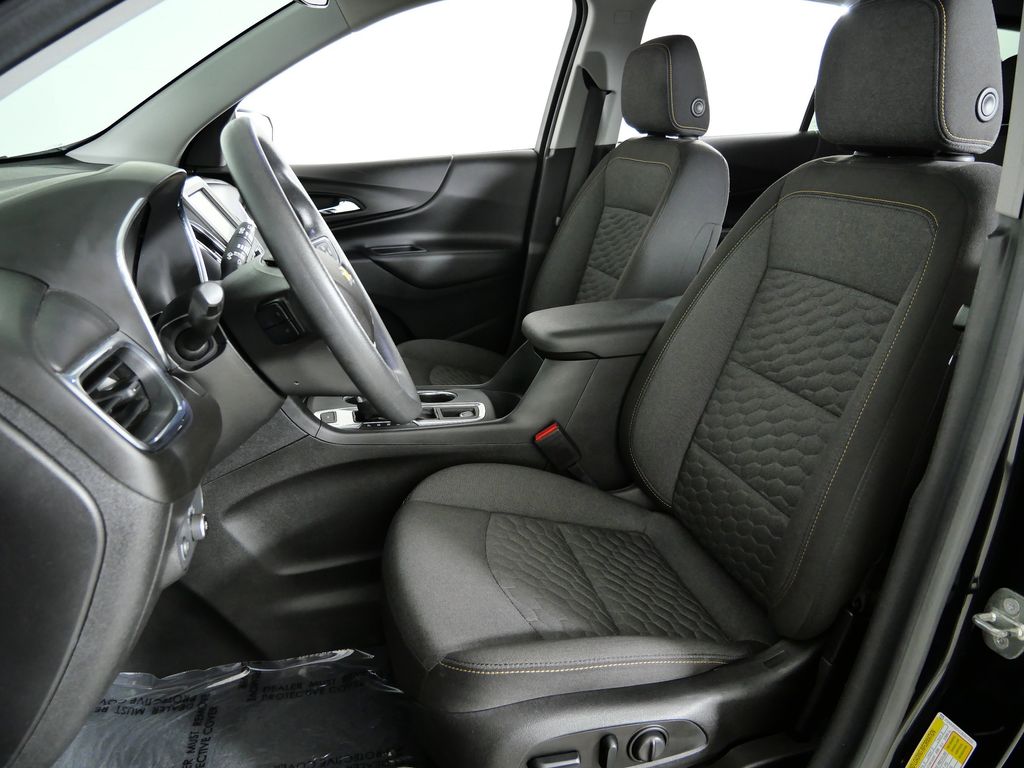 Thumbnail: 2018 Chevrolet Equinox - 33