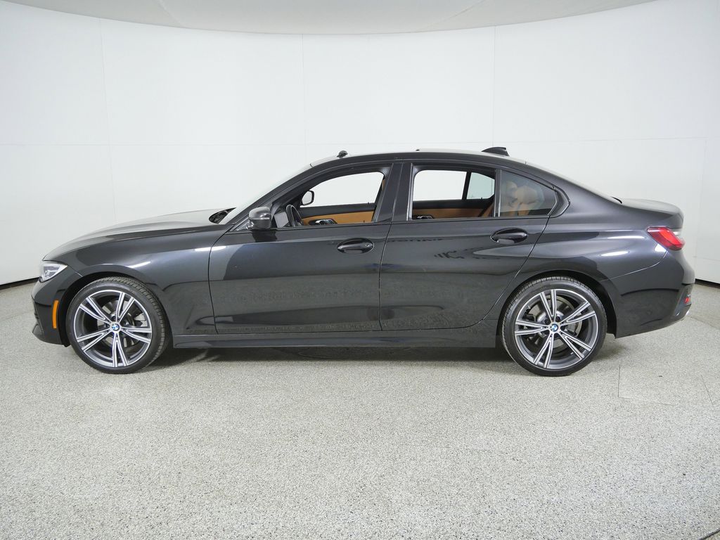 Thumbnail: 2022 BMW 3 Series - 16