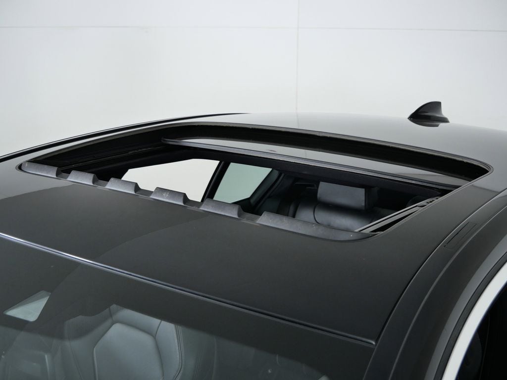 Thumbnail: 2019 BMW 5 Series - 19