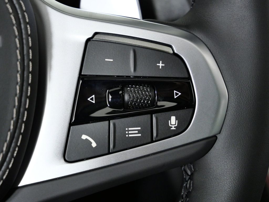 Thumbnail: 2026 BMW 8 Series - 42