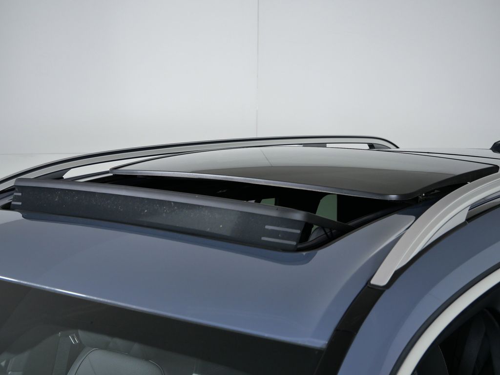 Thumbnail: 2025 BMW X7 - 22