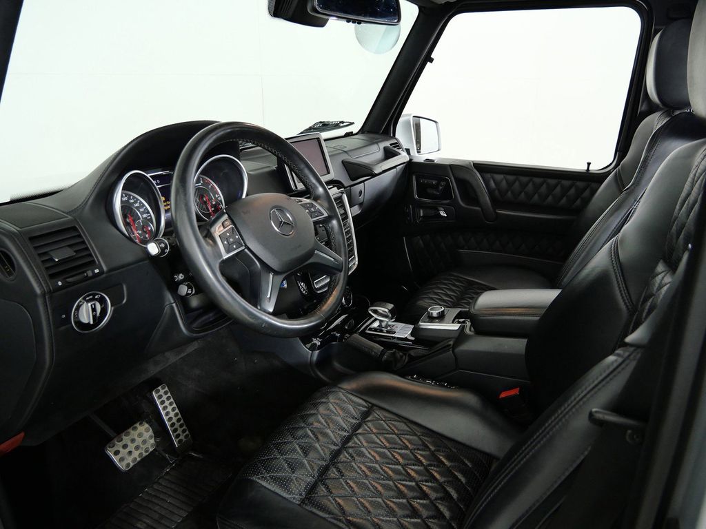 Thumbnail: 2016 Mercedes-Benz G-Class - 33