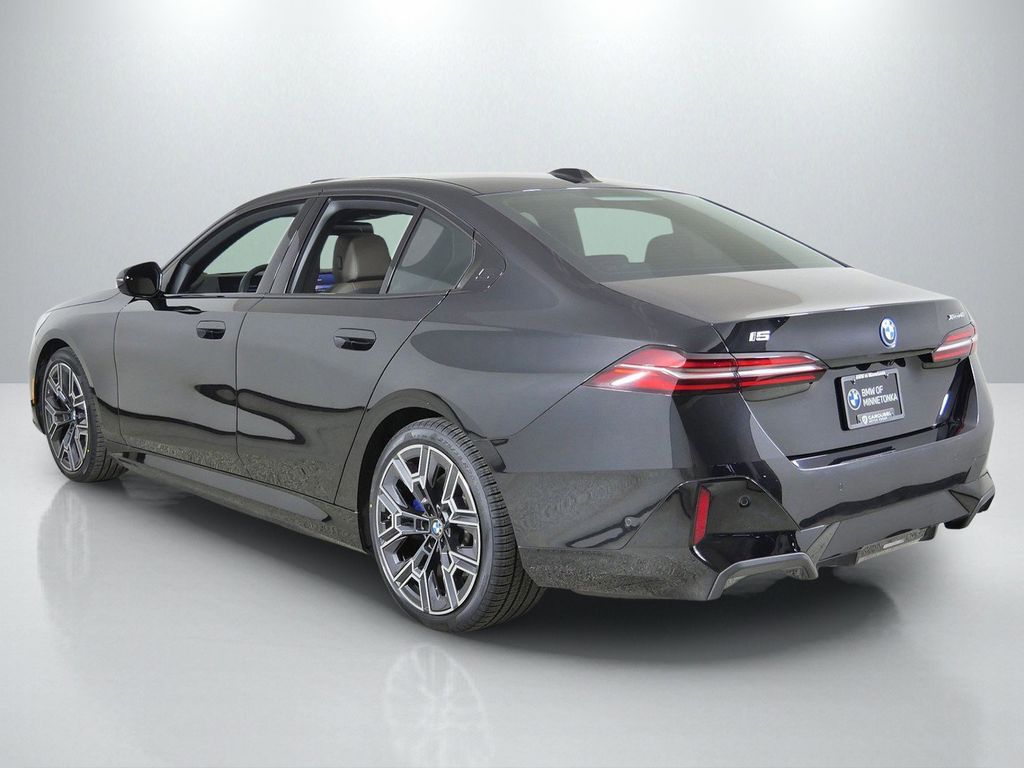 Thumbnail: 2026 BMW i5 - 16