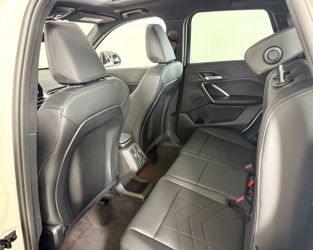 Thumbnail: 2025 BMW X1 - 30