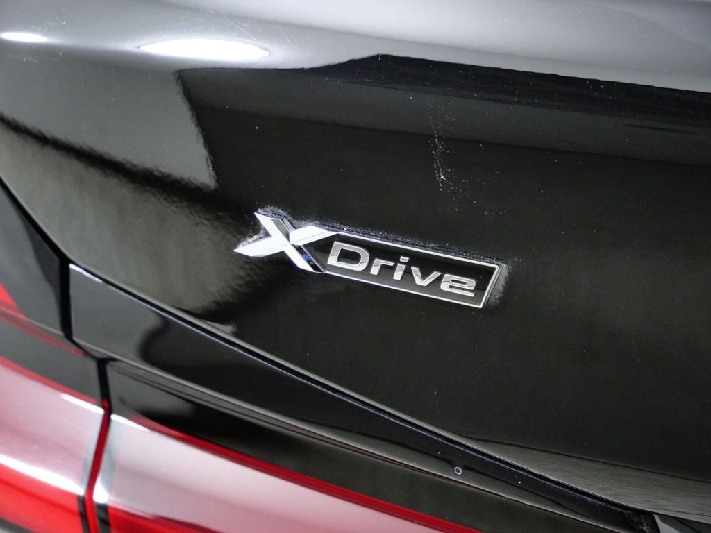 Thumbnail: 2023 BMW 5 Series - 16