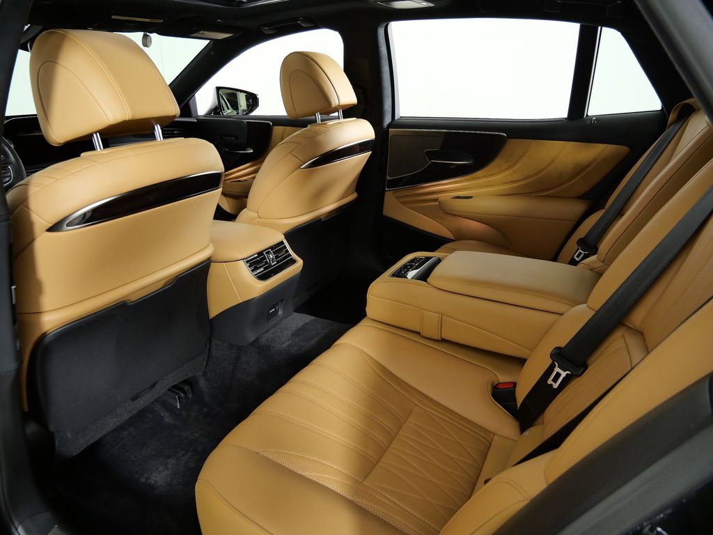 Thumbnail: 2024 Lexus LS - 31