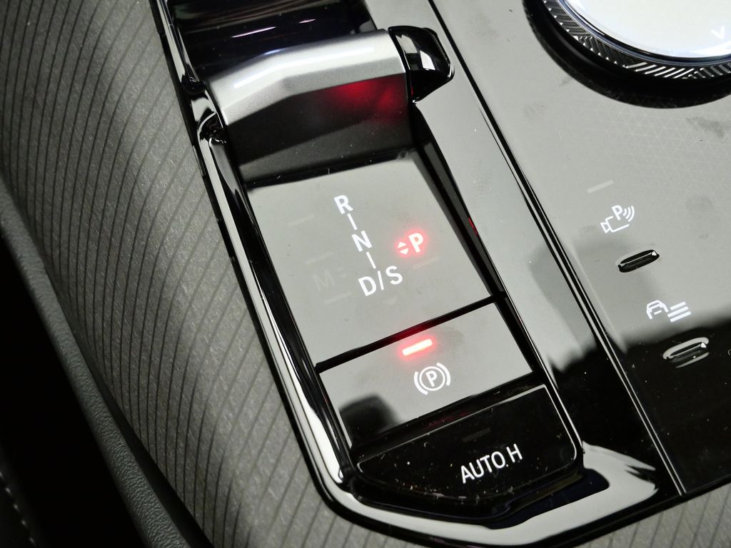 Thumbnail: 2026 BMW X3 - 46