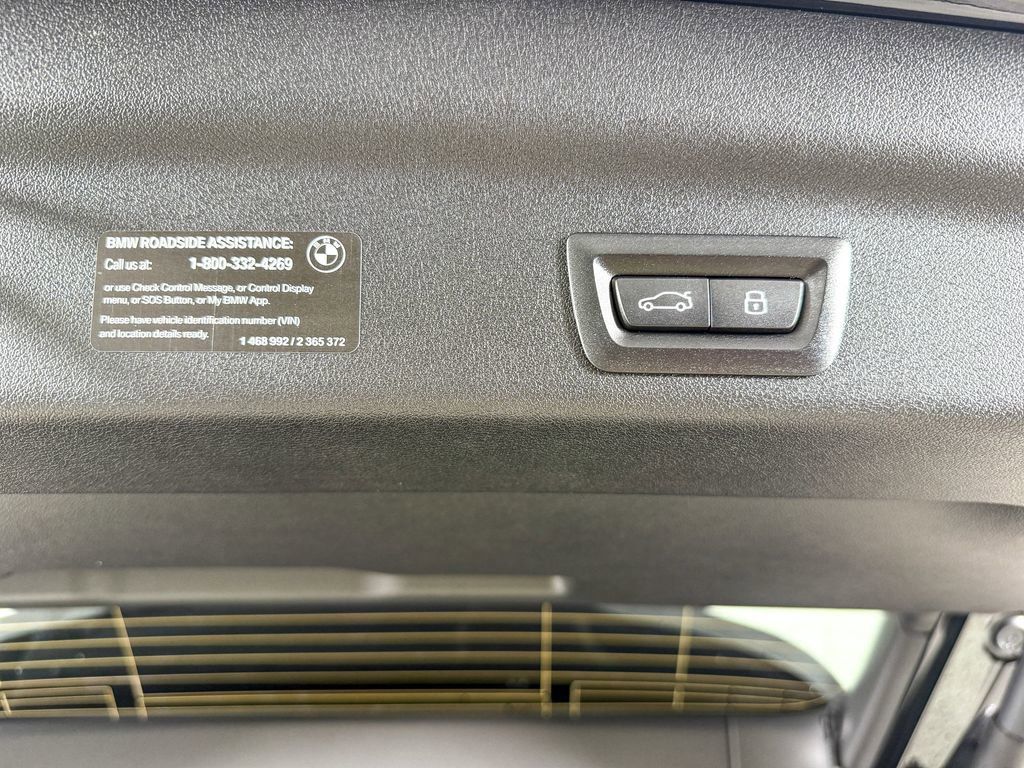 Thumbnail: 2025 BMW X1 - 19