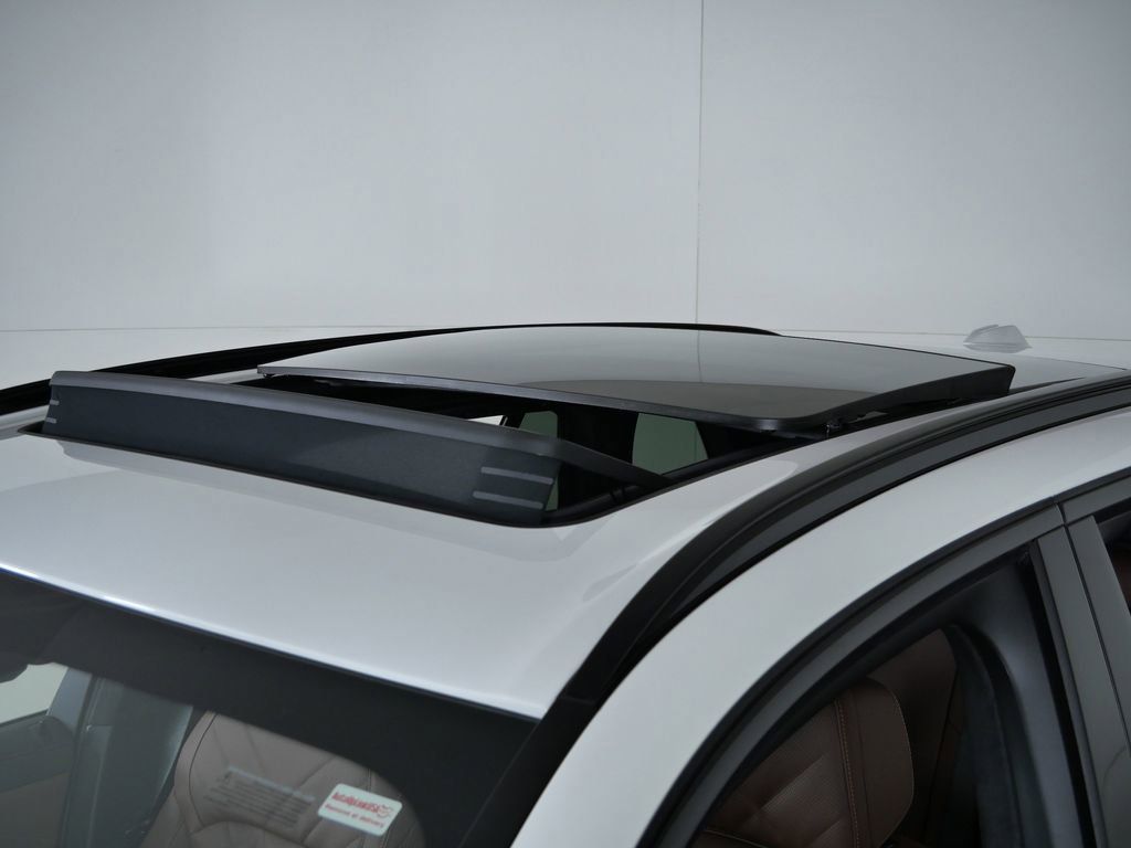 Thumbnail: 2026 BMW X5 - 20