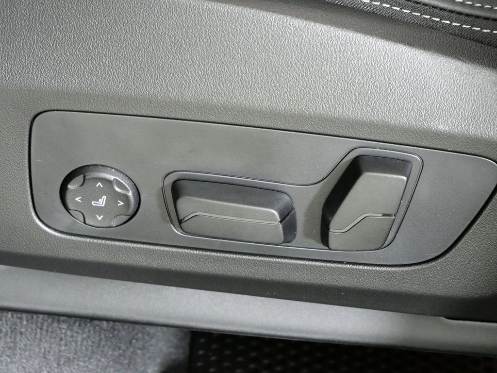 Thumbnail: 2026 BMW X1 - 36