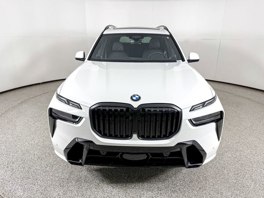 Thumbnail: 2026 BMW X7 - 8