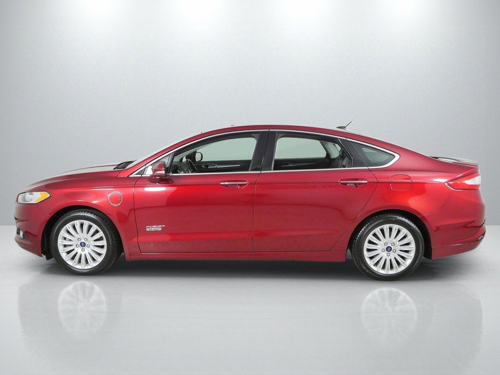 Thumbnail: 2013 Ford Fusion - 16