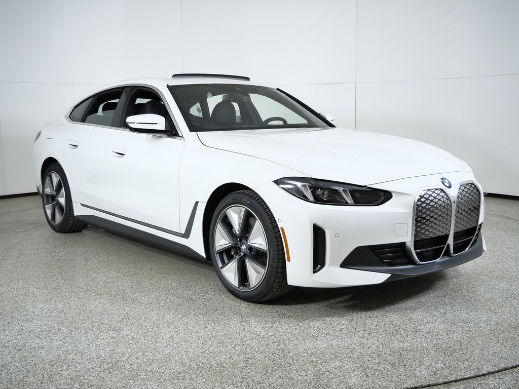 Thumbnail: 2026 BMW i4 - 7