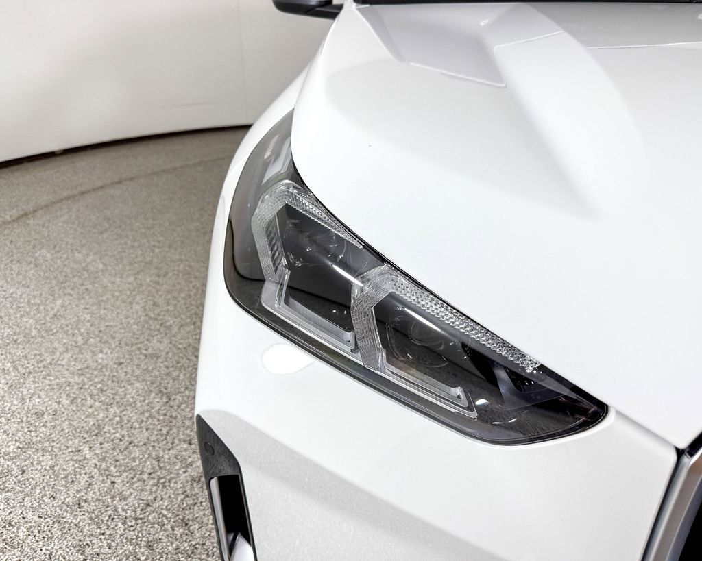 Thumbnail: 2025 BMW X1 - 9