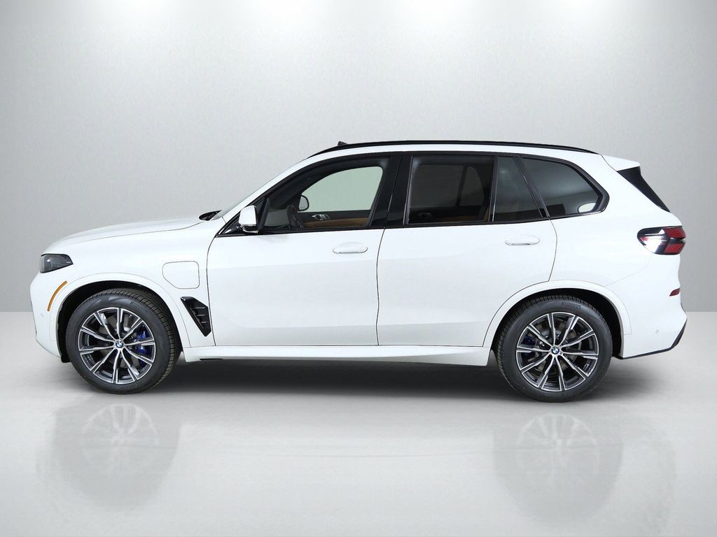 Thumbnail: 2026 BMW X5 - 15