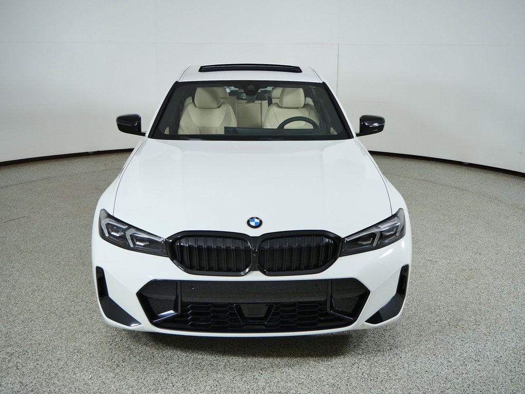 Thumbnail: 2026 BMW 3 Series - 16