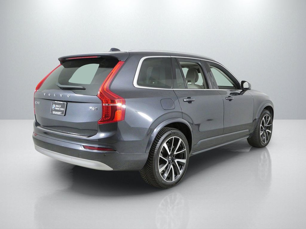 Thumbnail: 2022 Volvo XC90 - 9