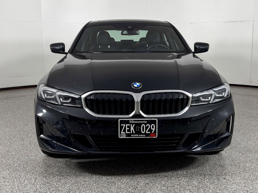 Thumbnail: 2023 BMW 3 Series - 3