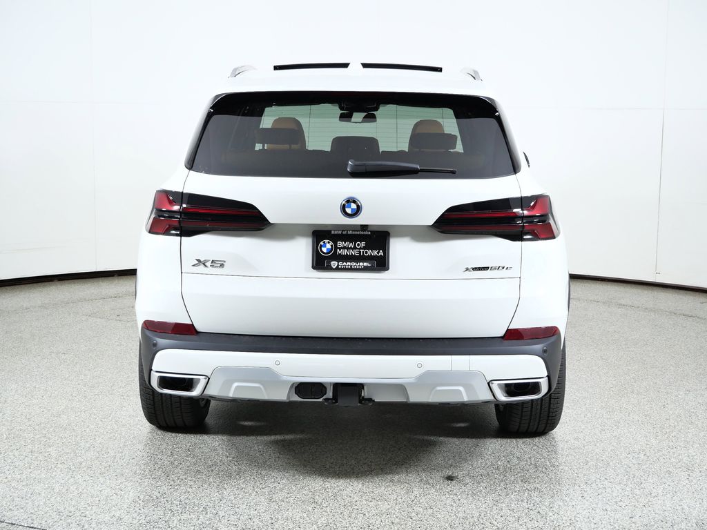 Thumbnail: 2026 BMW X5 - 10
