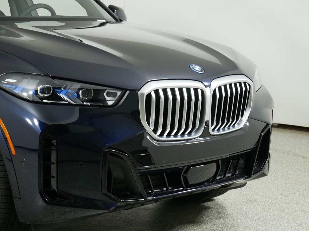New 2026 BMW X5 xDrive50e SUV