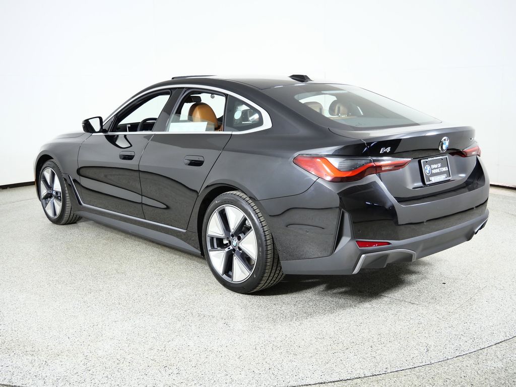 Thumbnail: 2026 BMW i4 - 14