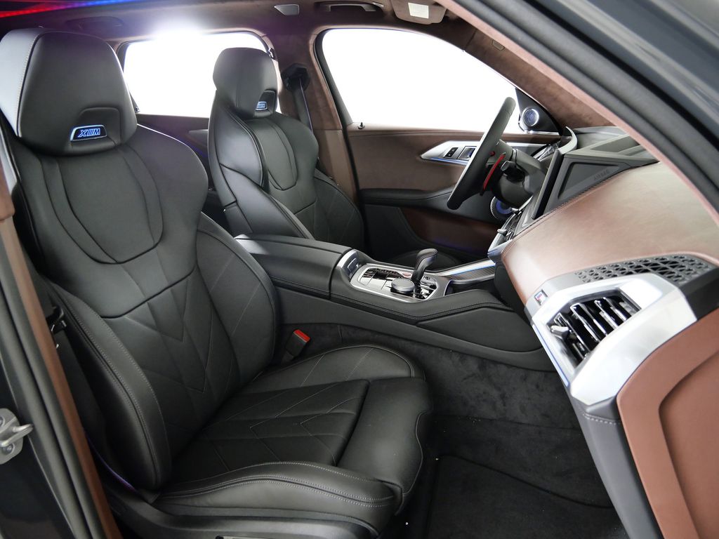 Thumbnail: 2026 BMW XM - 21