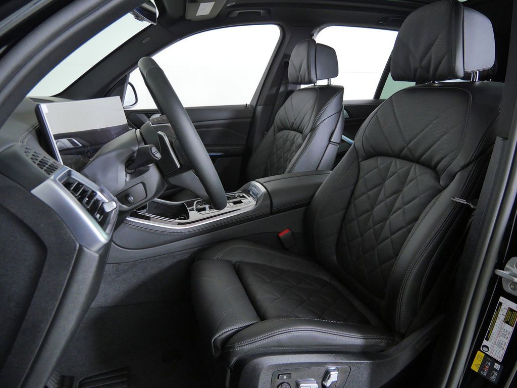 Thumbnail: 2026 BMW X5 - 36