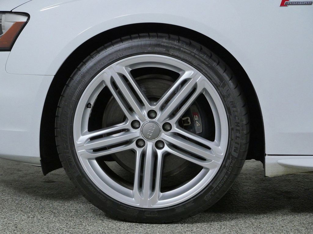 Thumbnail: 2015 Audi S4 - 16