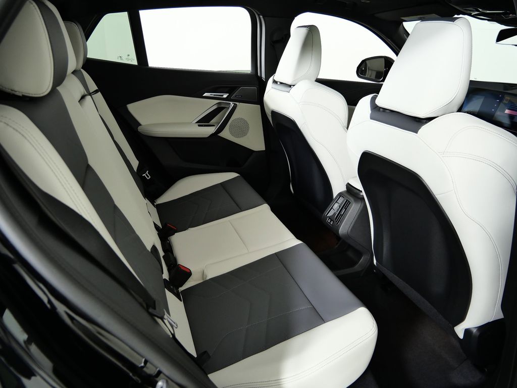 Thumbnail: 2026 BMW X2 - 25