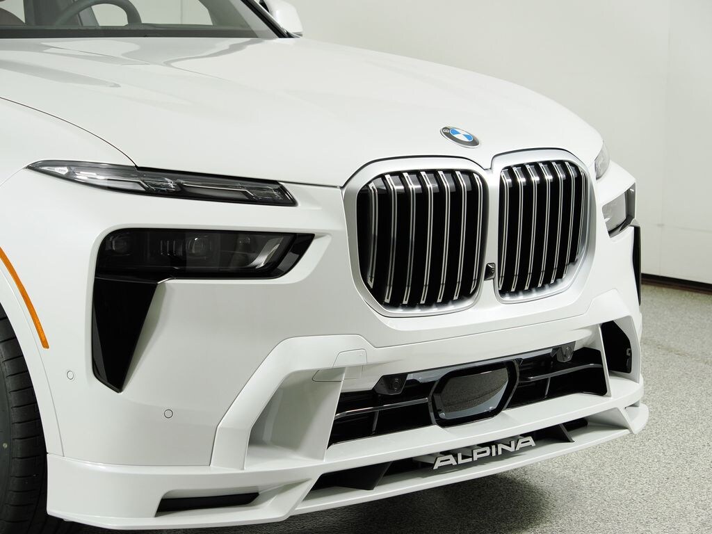 New 2026 BMW X7 Alpina XB7 SUV
