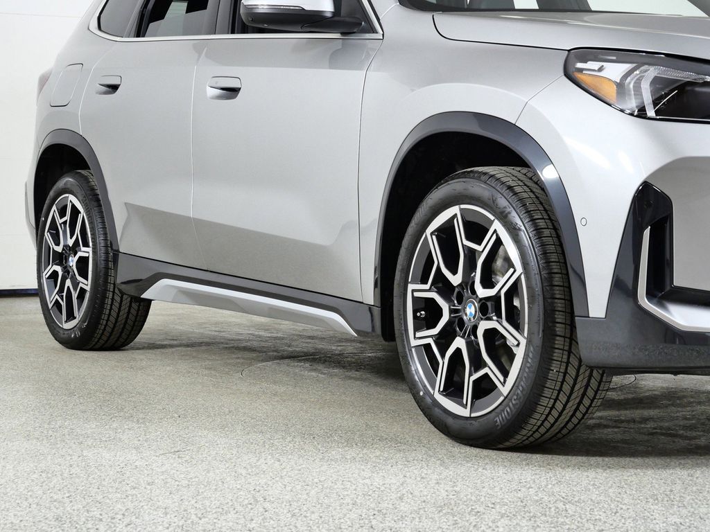 Thumbnail: 2026 BMW X1 - 6