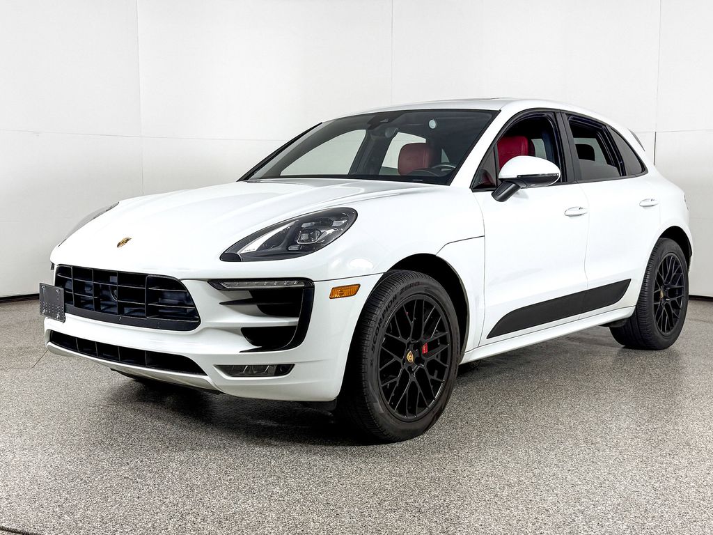 Thumbnail: 2017 Porsche Macan - 1