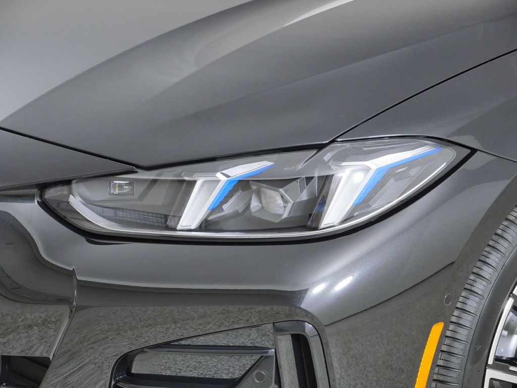 Thumbnail: 2026 BMW 4 Series - 3