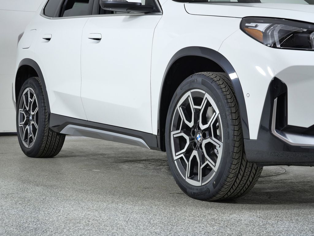 Thumbnail: 2026 BMW X1 - 6