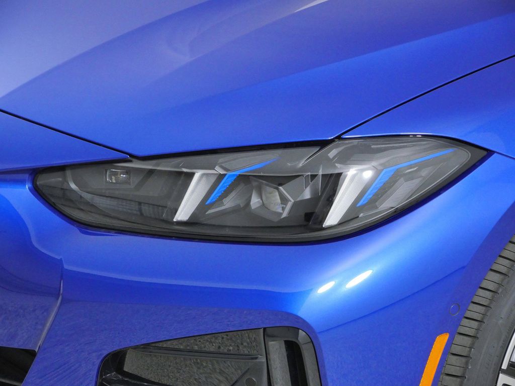 Thumbnail: 2026 BMW i4 - 3