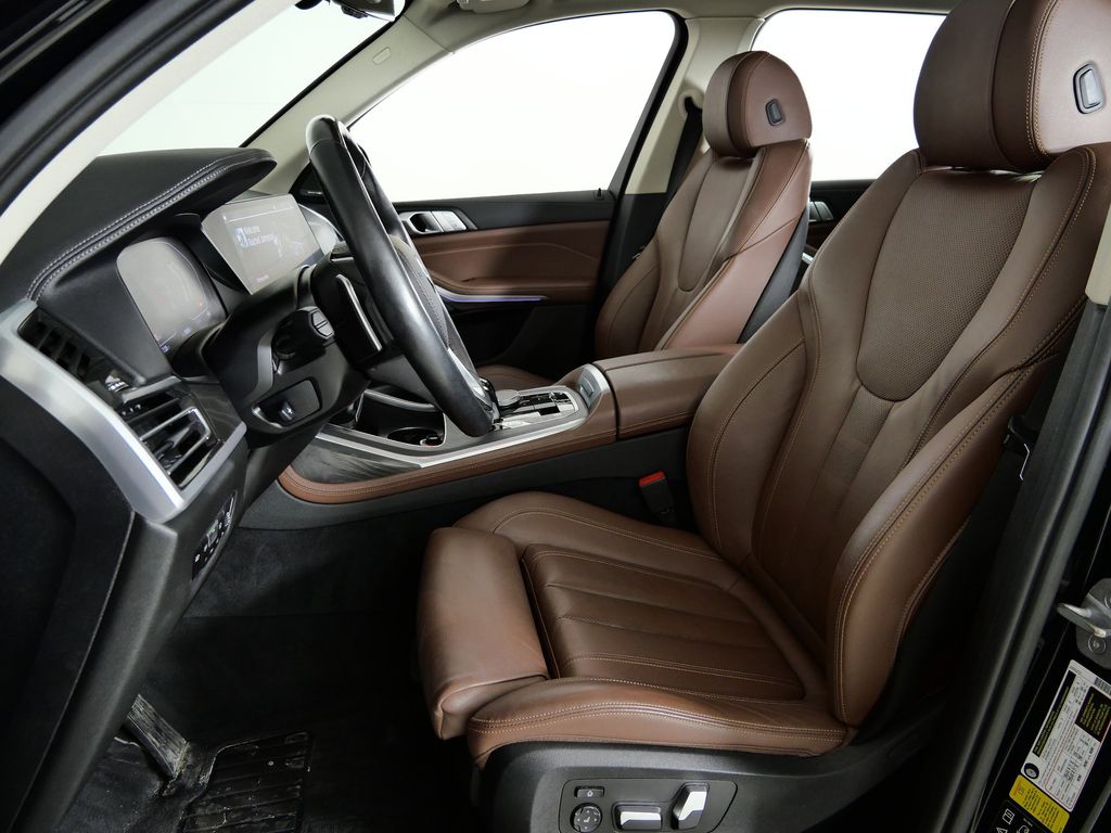 Thumbnail: 2020 BMW X7 - 36