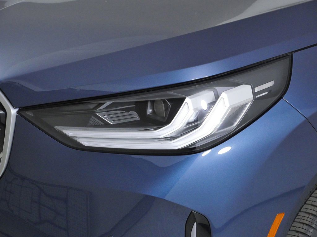 Thumbnail: 2026 BMW X3 - 3