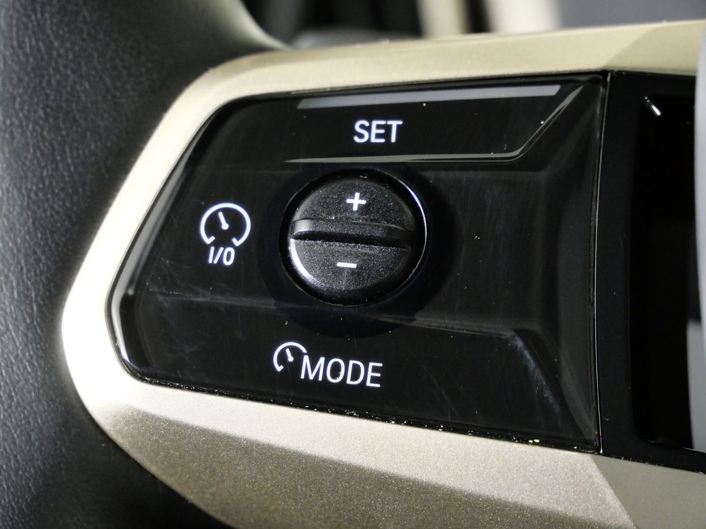 Thumbnail: 2023 BMW iX - 45