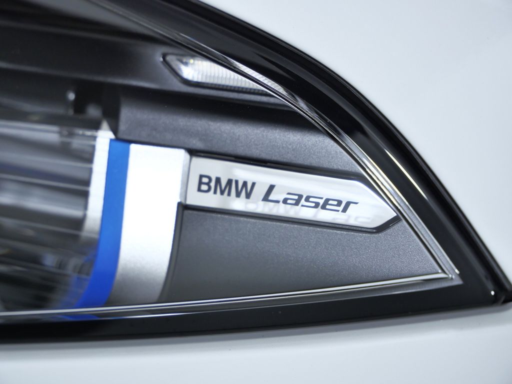 Thumbnail: 2026 BMW 8 Series - 4