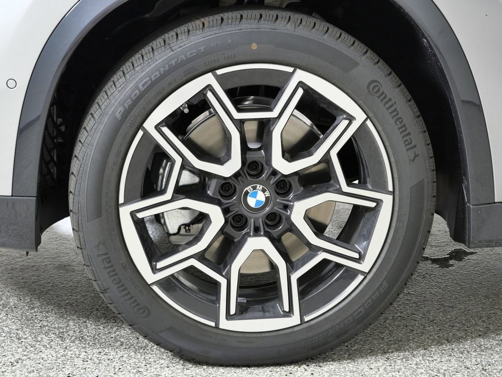 Thumbnail: 2026 BMW X1 - 19