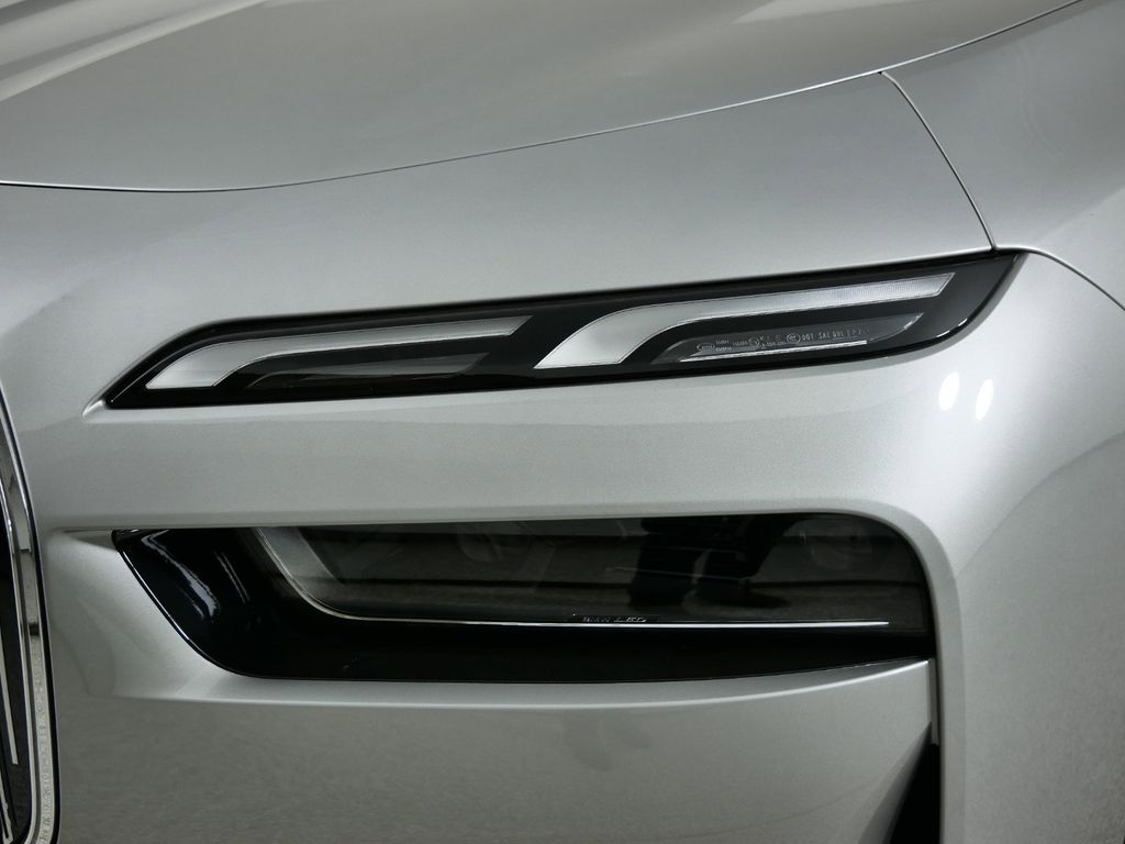 Thumbnail: 2024 BMW i7 - 16