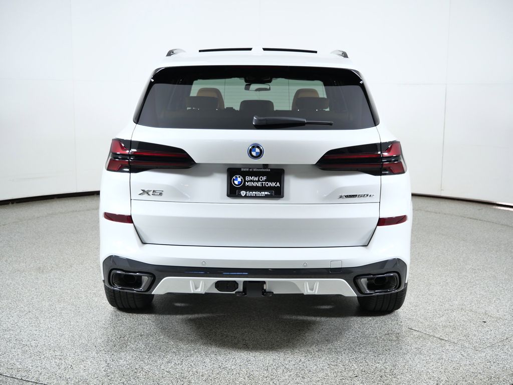 Thumbnail: 2026 BMW X5 - 10