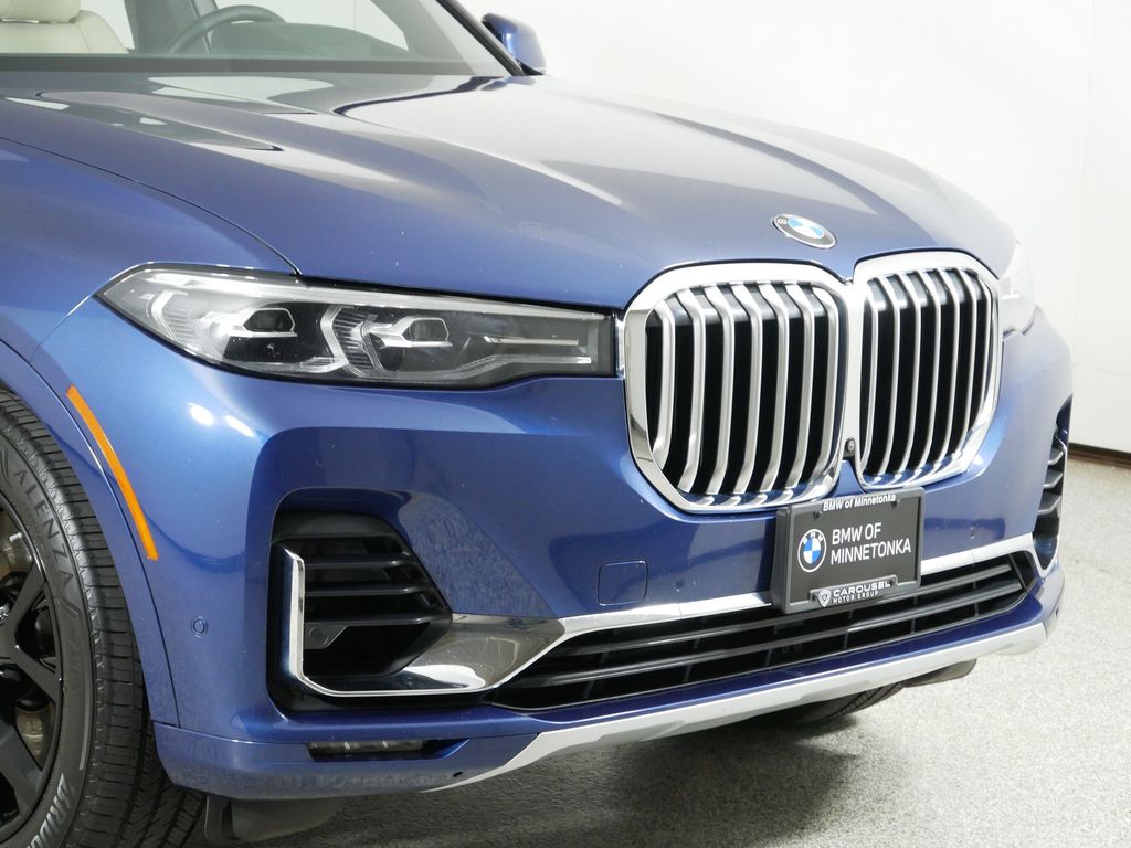 Thumbnail: 2021 BMW X7 - 4