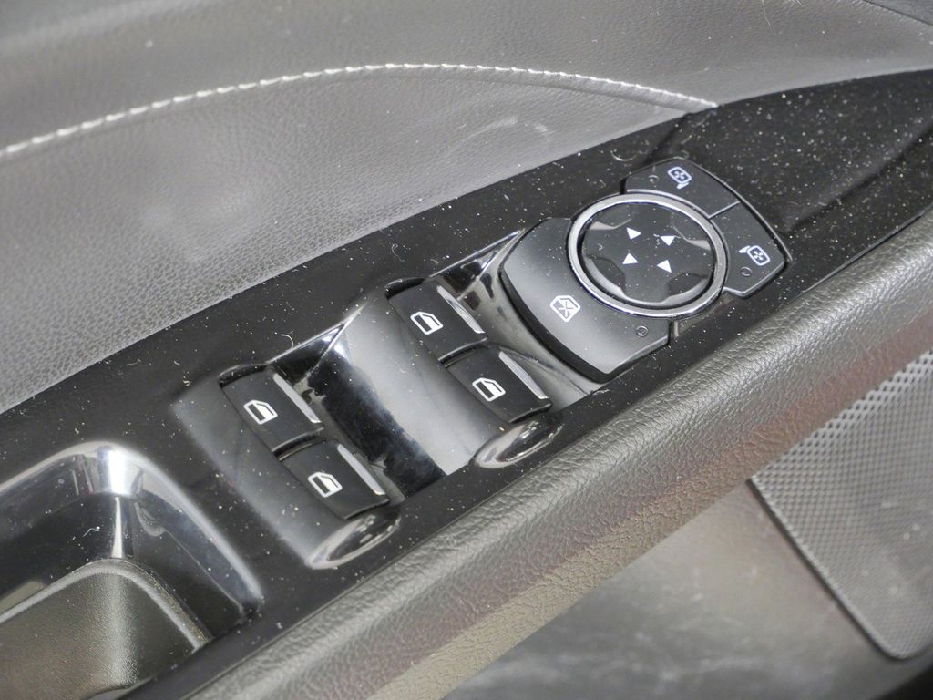 Thumbnail: 2013 Ford Fusion - 34