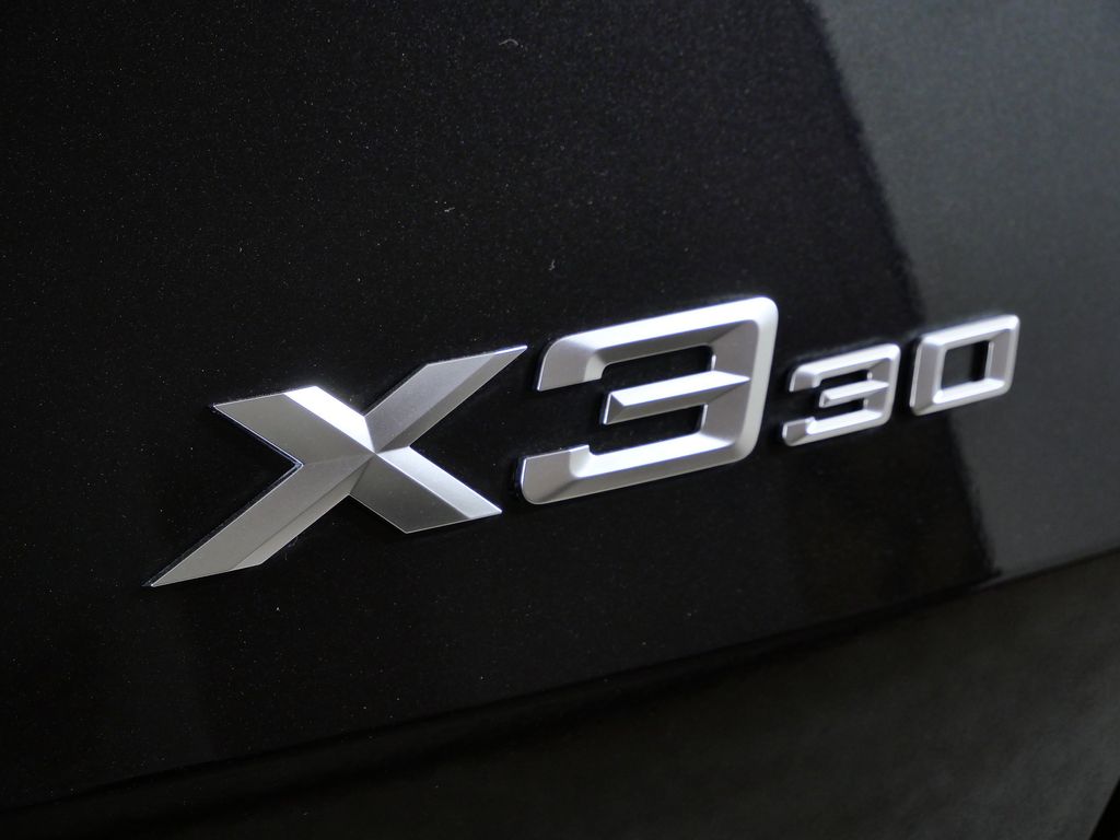 Thumbnail: 2026 BMW X3 - 12