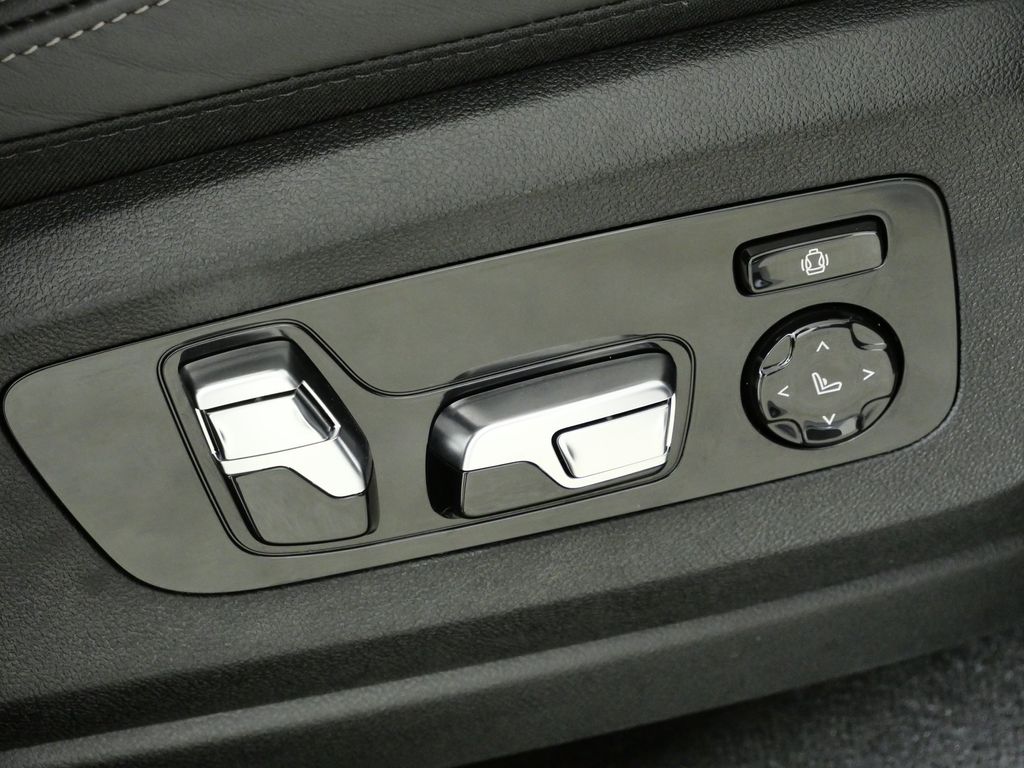 Thumbnail: 2024 BMW X5 - 27