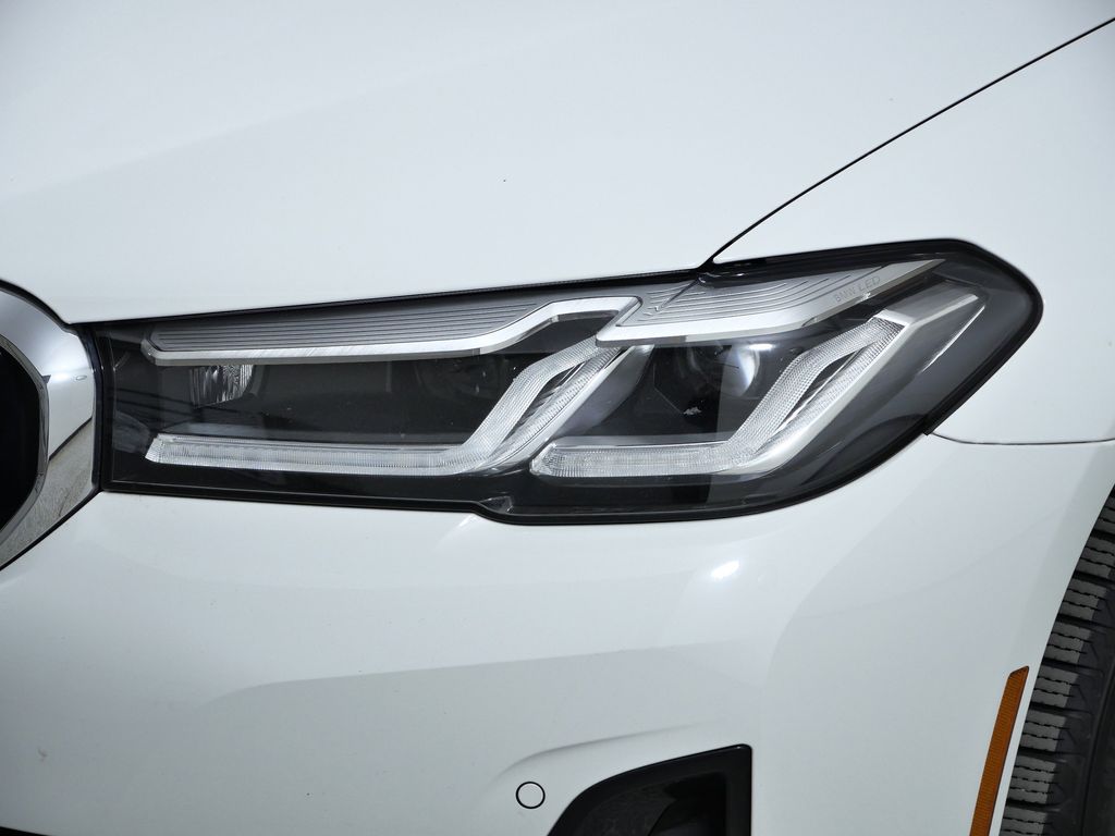 Thumbnail: 2022 BMW 5 Series - 4